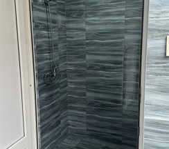 Четырех местный номер с удобствами на этаже в Кипарис