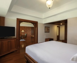 Двухместный люкс Superior двуспальная кровать в Pullman Phuket Karon Beach Resort ex. Hilton Phuket Arcadia Resort