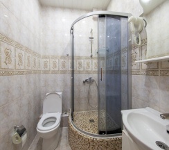 Номер эконом с 2 односпальными кроватями (с завтраком) в Kaskad house