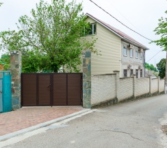 Трёхместный номер в отдельном корпусе в Мардин