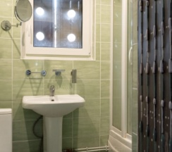 Дом с террасой в Спасовка