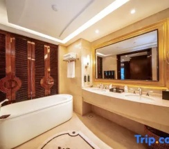 Двухместный номер Standard с балконом (двуспальная кровать) в Tangla Hotel Sanya