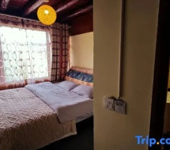 Двухместный номер Standard двуспальная кровать в Up In The Air Youth Hostel