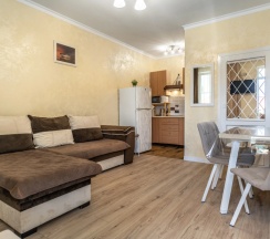 Апартаменты с балконом в Гостевой дом