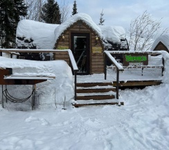 Коттедж стандарт с 1 двуспальной кроватью в Shrek House