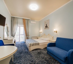 Трёхместный номер Стандарт в Dvin