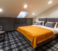 Стандартный двухместный номер на мансардном этаже. в Key hotel