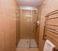 Двухместное шале коттедж 2 отдельные кровати в Хвалынь