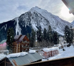 Трехместный номер с балконом № 5 в Алания