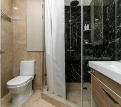 4-местные апартаменты люкс с балконом, вид на горы (#135) в Geo Apart