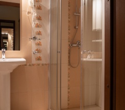 Двухместный номер Comfort двуспальная кровать в Кочубей центр