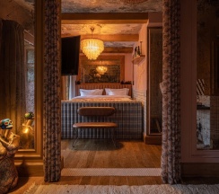 Люкс с кедровой бочкой в Villa Mr. Pinky
