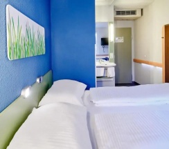 Двухместный номер Standard двуспальная кровать в B&B HOTEL Köln-Marsdorf