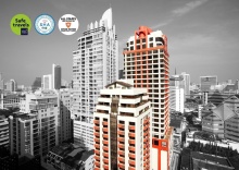 Люкс с видом на город в Bandara Silom Suites