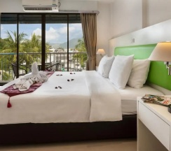 Двухместный номер Deluxe (2 отдельные кровати) в Armoni Patong Beach Hotel