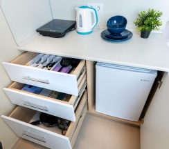 1-комнатные апартаменты эконом с 1 двуспальной кроватью (без окна) в Prim Rooms Apt Apartments (Прим Румс Апт Апартментс)