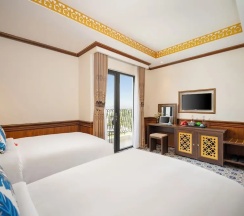 Четырёхместный номер Premium с балконом и с видом на реку в Soluna D'Annam - The Art of Hoi An Relaxation