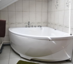 Двухместный номер Комфорт Мансарда двуспальная кровать в Вкс