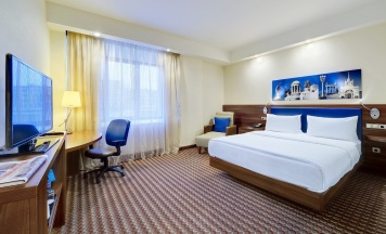 Номер стандарт с 1 двуспальной кроватью в Hampton by Hilton