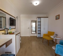 Семейный люкс в Club Big Blue Suit Hotel