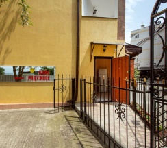 СТАНДАРТ С ОТДЕЛЬНЫМ ВХОДОМ С МОРЯ в У моря