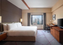 Двухместный номер Superior двуспальная кровать в Crowne Plaza Bangkok Lumpini Park, an IHG Hotel