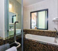 Двухместный номер Superior 2 отдельные кровати в Princess Kamala Beachfront Hotel