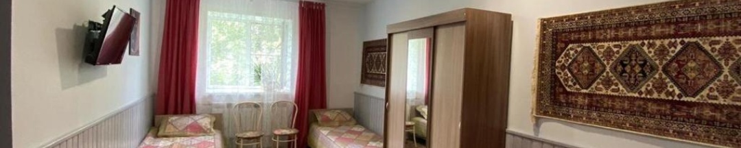 Четырехместный номер эконом-класса с общей ванной  в Волга-Волга