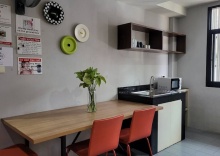 Кровать в общем номере в Terminal 58 hostel at town