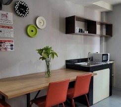 Кровать в общем номере в Terminal 58 hostel at town