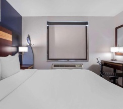 Двухместный номер Standard в Avion Inn Near LGA Airport, Ascend Hotel Collection
