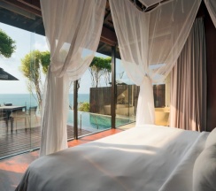 Двухместная Pool Villa Scenic (South) с видом на океан двуспальная кровать в Silavadee Pool Spa Resort