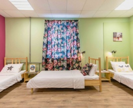 Спальное место в женском 4-х местном номере в Story Hostel