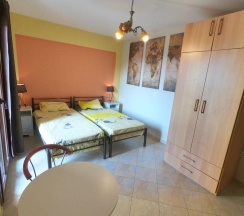 Двухместный номер Standard 2 отдельные кровати в Arabas — Hostel