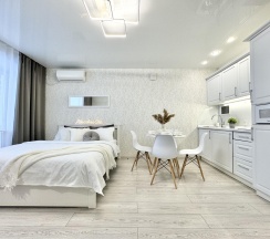 1-комнатные апартаменты студия №232 в Hugge Place