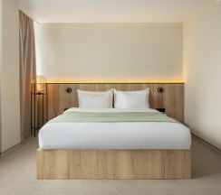  номер DELUXE с видом на город в Breezko hotel