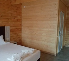 Двухместный номер Superior с балконом двуспальная кровать в Дача