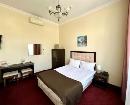 Номер Economy в Le Bristol