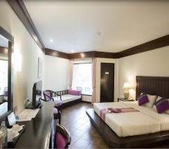 Номер Deluxe с балконом в Kata Poolside Resort