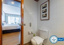 Одноместный номер Premier в Royal Phuket City Hotel