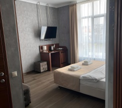 Комната комфорт с 1 двуспальной кроватью в Олимп