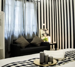 Номер Standard с красивым видом из окна в Goodfellas Thong Lor Hostel