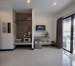 Двухместный номер Standard с балконом двуспальная кровать в Ideo Phuket Hotel