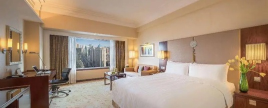 Двухместный номер Horizon Club (двуспальная кровать) в Shangri-La Dalian