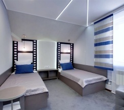 № 2 ПОЗИТИВ, № 8 СТОП КАДР, № 9 КОРРИДА.  Двухместный улучшенный номер с 2 односпальными кроватями в Smile