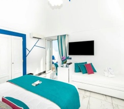 Двухместный номер With hot tube Executive Seaview (двуспальная кровать) в Positano Art Hotel Pasitea