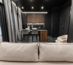 Ривьера Black в Мы здесь