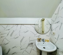 Семейный номер на мансарде в Граф