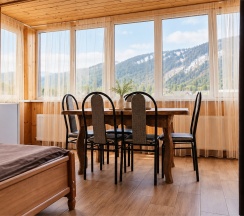 Вместительный комфортный номер в Чегет-home