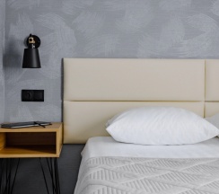Двухместный семейный номер Comfort с балконом (двуспальная кровать) в Графская поляна